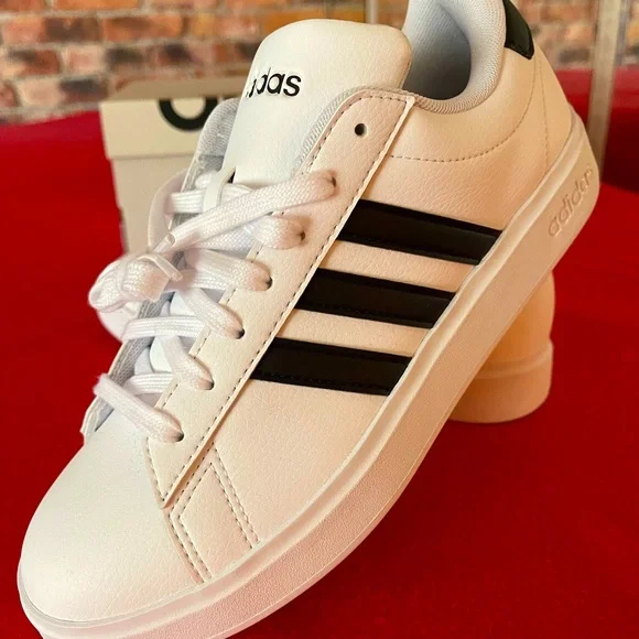 adidas gazelle silver green womens Adidas Women's Lace Up Grand Court 2.0 Cloudfoam Lifestyle Low-Top Sho   Ewirelessgear